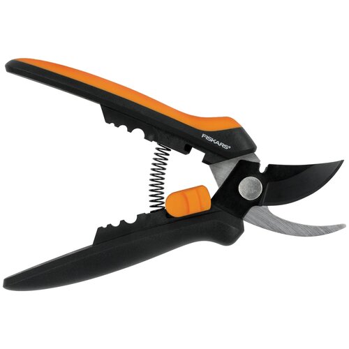 ������ ������ ������� �������  FISKARS Solid SP14 185 ����