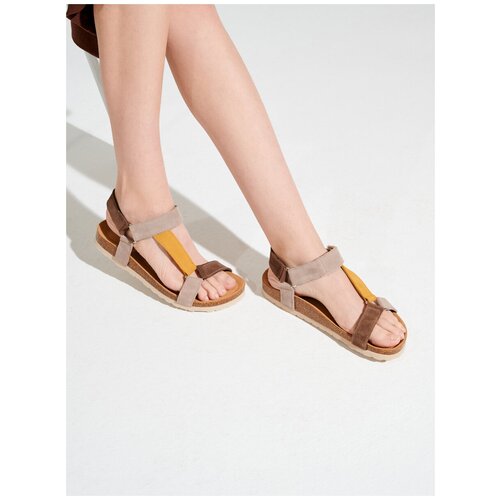 ������ ������ �������� ����������� ������� ������������� FOOTWELL ������� �.39 ����